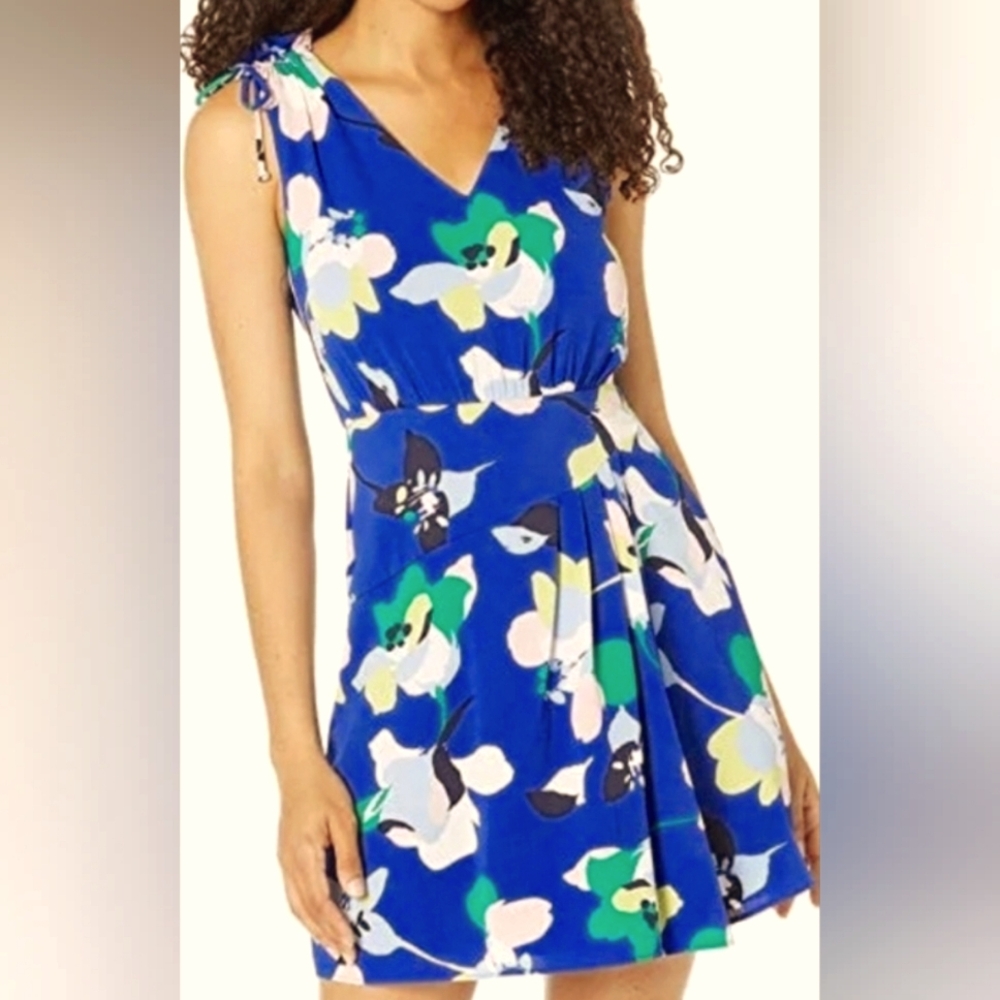 New Vince Camuto Pebble Crepe V-Neck Blouson Pleat dress Size 4